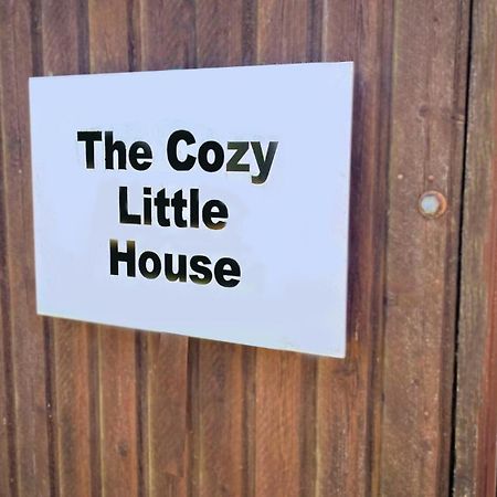 모탈라 The Cozy Little House B&B 외부 사진